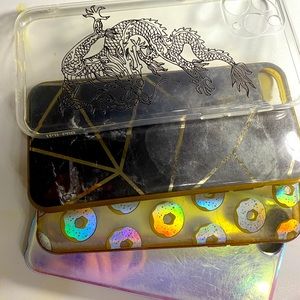 I am selling 4 IPhone 7 cases ‘ each were $2 each